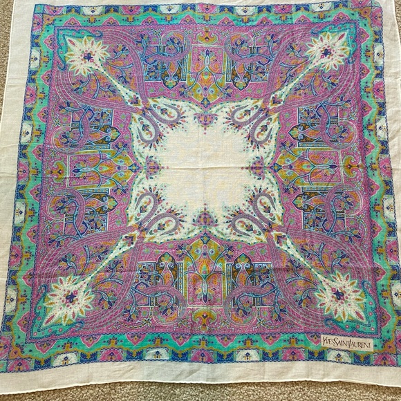 Yves Saint Laurent VGUC Vintage Paisley Multicolor Silk Scarf - Picture 5 of 5